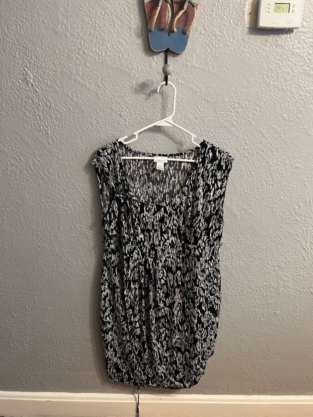 Women's black, white maternity dress size large